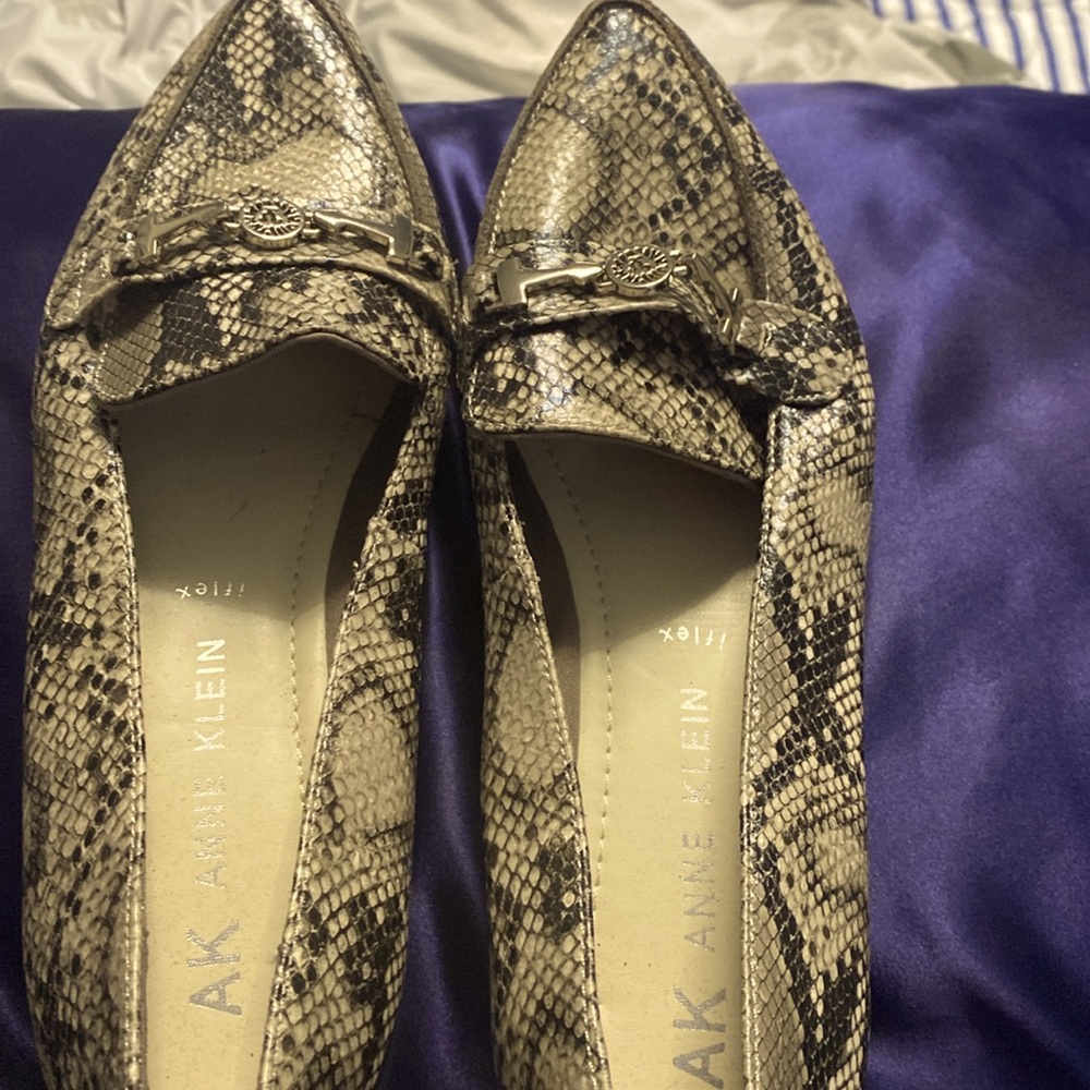 Animal pattern dress flat